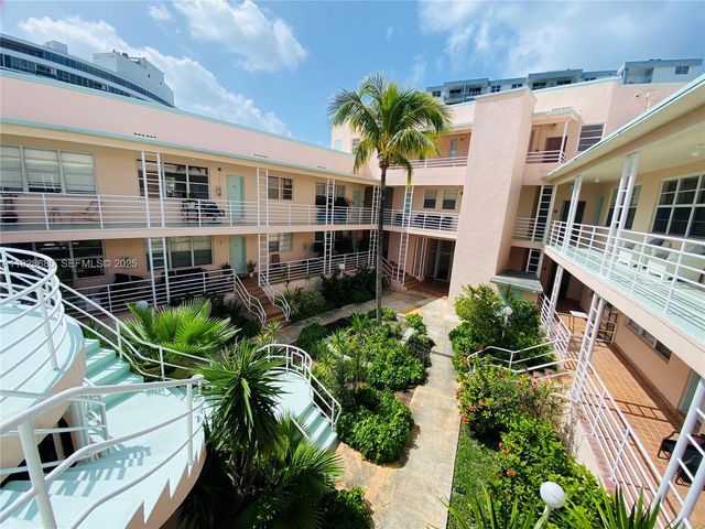 6881 Bay Dr 11, Miami Beach, FL 33141