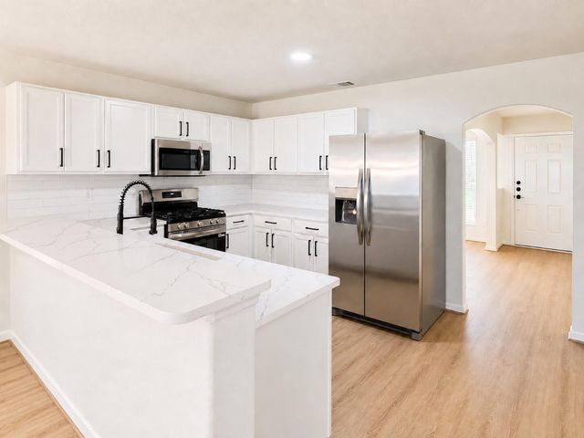 15911 Sheldon Ridge Way, Houston, TX 77044