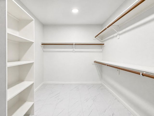 15911 Sheldon Ridge Way, Houston, TX 77044