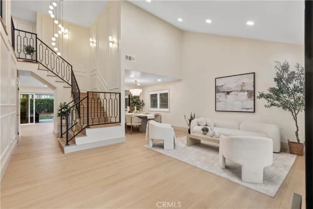 12450 Oakcreek Lane, Cerritos, CA 90703