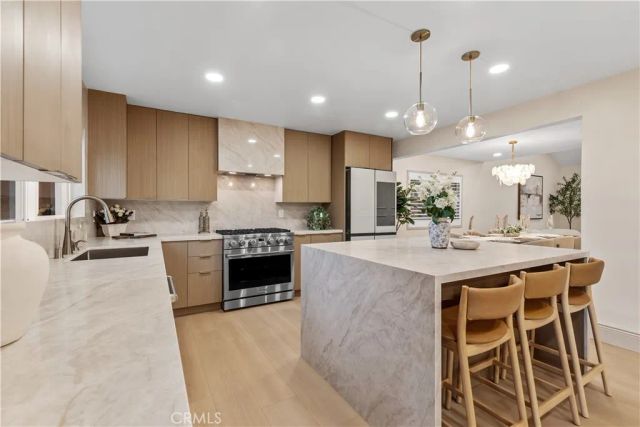 12450 Oakcreek Lane, Cerritos, CA 90703
