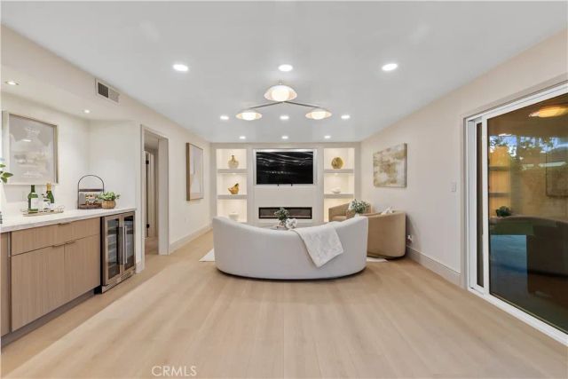 12450 Oakcreek Lane, Cerritos, CA 90703