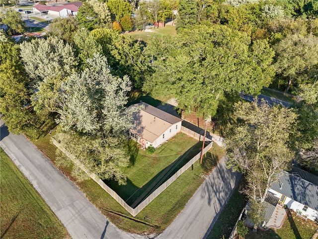 701 N Curtis Avenue, Pea Ridge, AR 72751