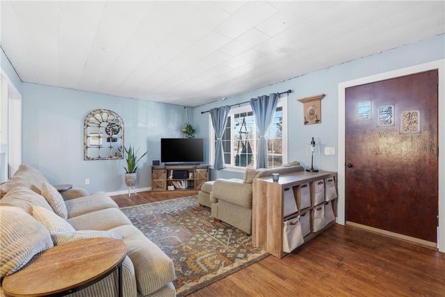 701 N Curtis Avenue, Pea Ridge, AR 72751