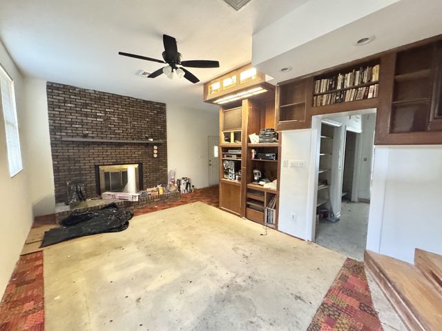 345 Lockert Pl, Clarksville, TN 37043