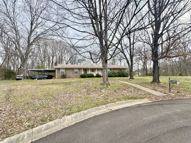 345 Lockert Pl, Clarksville, TN 37043