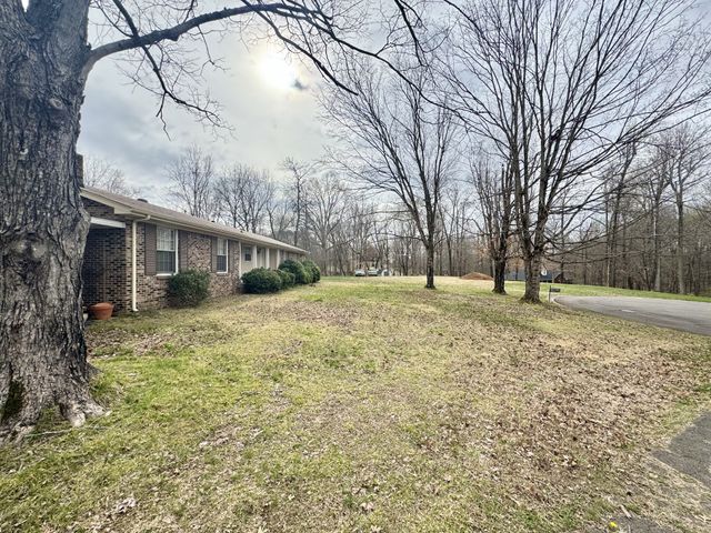 345 Lockert Pl, Clarksville, TN 37043