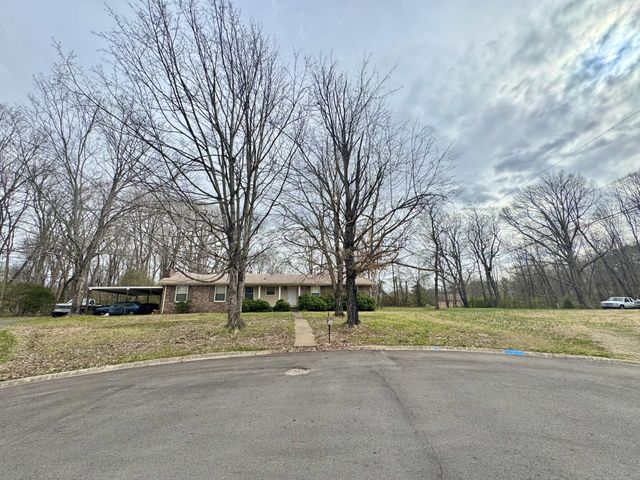 345 Lockert Pl, Clarksville, TN 37043