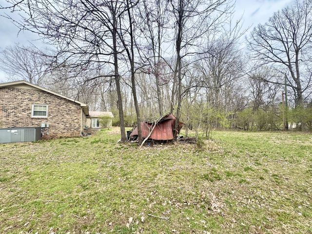 345 Lockert Pl, Clarksville, TN 37043