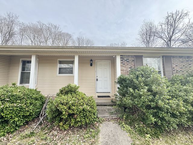 345 Lockert Pl, Clarksville, TN 37043