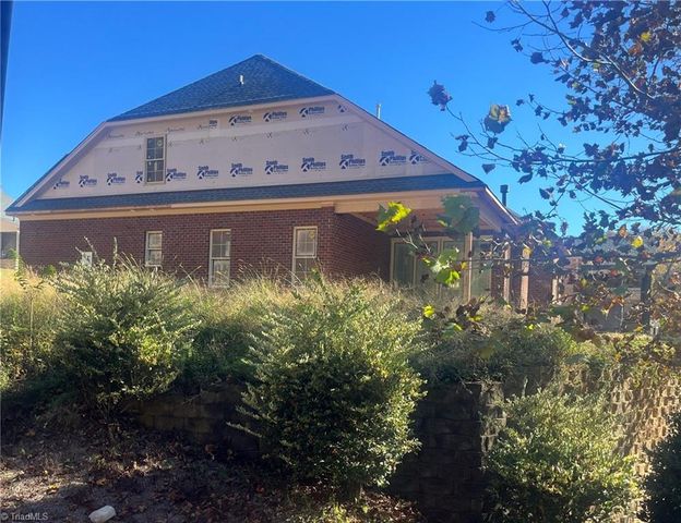 7925 Tranquility Place, Oak Ridge, NC 27310