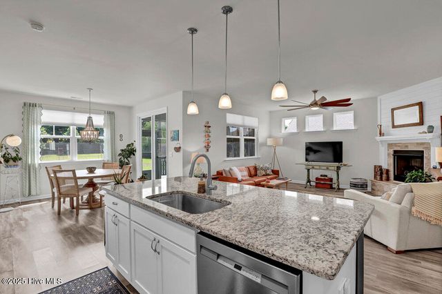 239 Seneca Reef Drive, Hampstead, NC 28443