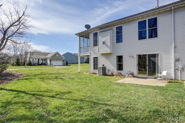 702 Harrier Drive V, Lake St Louis, MO 63367