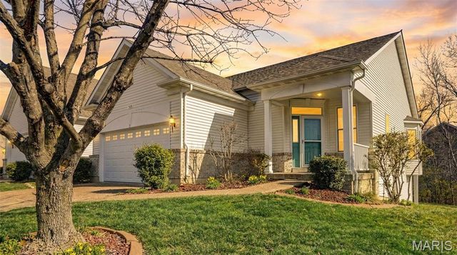 702 Harrier Drive V, Lake St Louis, MO 63367