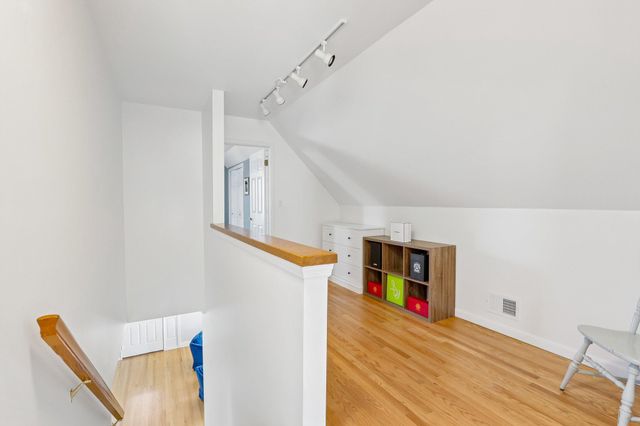 104 N MAIN ST, Pennington, NJ 08534