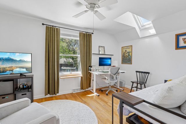 104 N MAIN ST, Pennington, NJ 08534