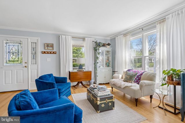 104 N MAIN ST, Pennington, NJ 08534