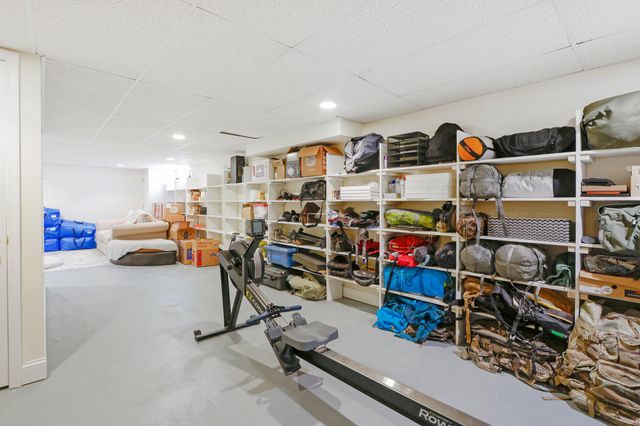 104 N MAIN ST, Pennington, NJ 08534