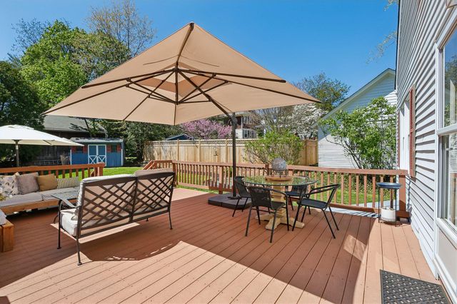 104 N MAIN ST, Pennington, NJ 08534