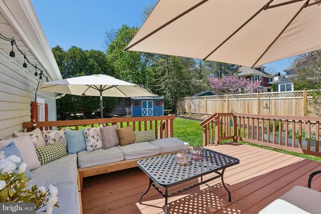 104 N MAIN ST, Pennington, NJ 08534