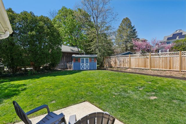 104 N MAIN ST, Pennington, NJ 08534