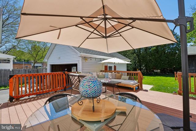 104 N MAIN ST, Pennington, NJ 08534