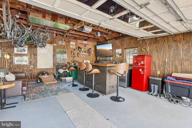 104 N MAIN ST, Pennington, NJ 08534