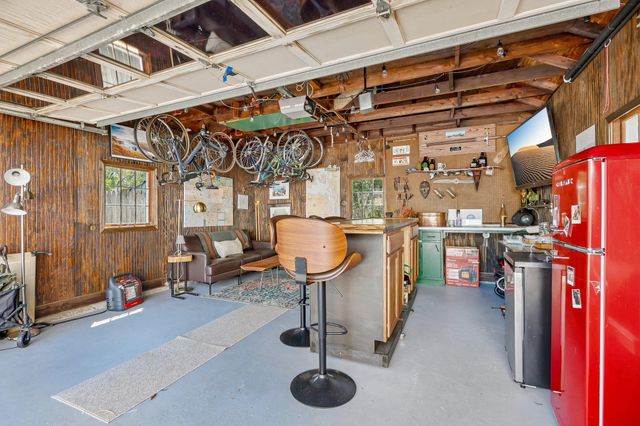 104 N MAIN ST, Pennington, NJ 08534