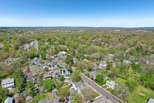 104 N MAIN ST, Pennington, NJ 08534