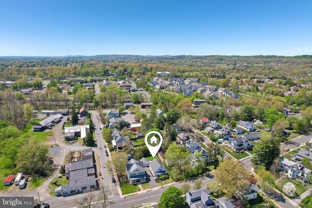 104 N MAIN ST, Pennington, NJ 08534