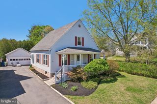 104 N MAIN ST, Pennington, NJ 08534