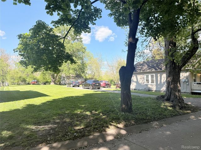 1137 E 8th Street, Monroe, MI 48161