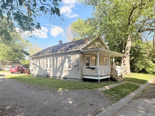 1137 E 8th Street, Monroe, MI 48161