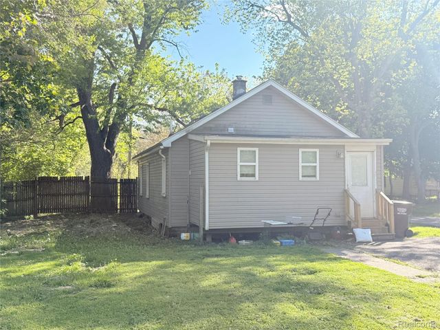 1137 E 8th Street, Monroe, MI 48161
