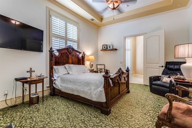 17206 Lechlade Lane, Dallas, TX 75252