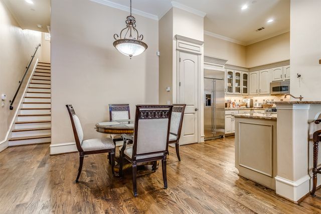 17206 Lechlade Lane, Dallas, TX 75252