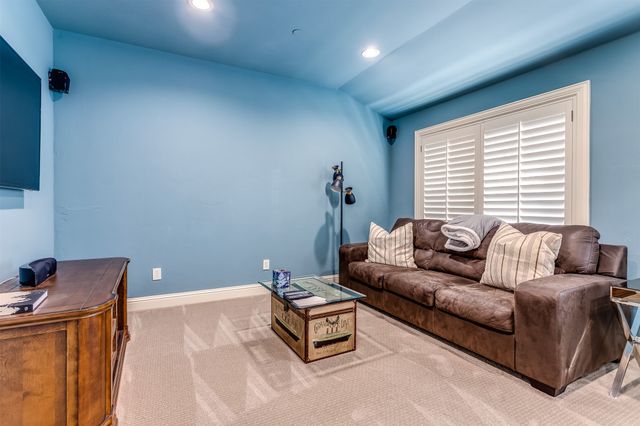 17206 Lechlade Lane, Dallas, TX 75252