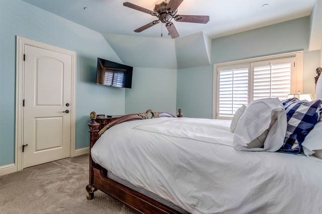 17206 Lechlade Lane, Dallas, TX 75252