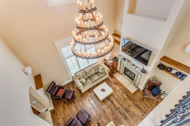 17206 Lechlade Lane, Dallas, TX 75252