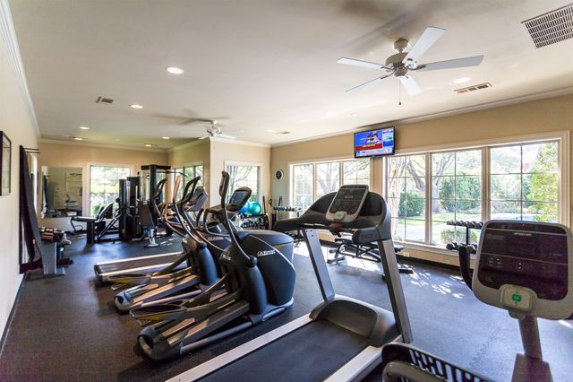 17206 Lechlade Lane, Dallas, TX 75252