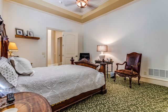 17206 Lechlade Lane, Dallas, TX 75252