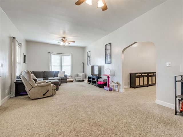 622 S Main Street, Kingfisher, OK 73750