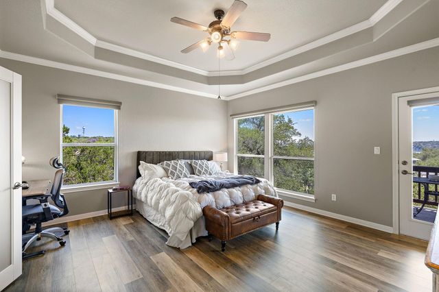 501 Lakeland CIR, Lago Vista, TX 78645