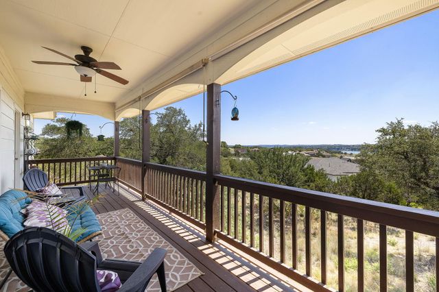 501 Lakeland CIR, Lago Vista, TX 78645