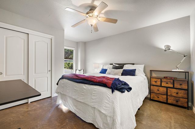 501 Lakeland CIR, Lago Vista, TX 78645