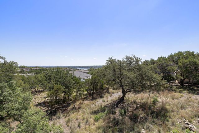 501 Lakeland CIR, Lago Vista, TX 78645