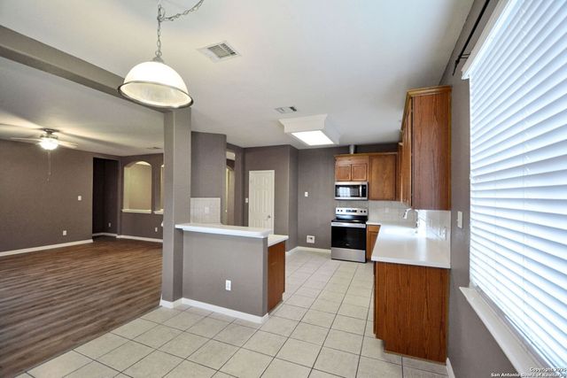 2123 BELVEDERE CT, New Braunfels, TX 78130