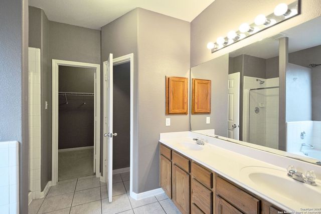 2123 BELVEDERE CT, New Braunfels, TX 78130