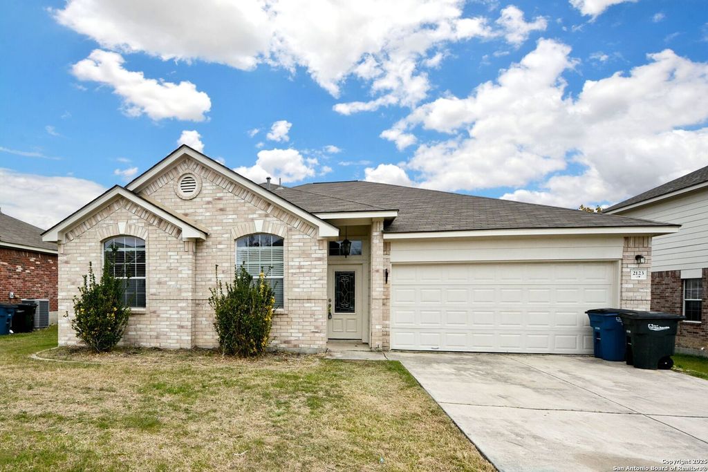 2123 BELVEDERE CT, New Braunfels, TX 78130