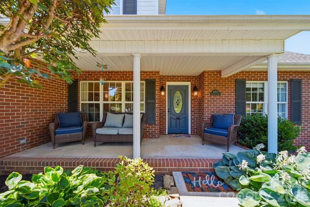 4005 Brickfield Street, Hickory, NC 28602